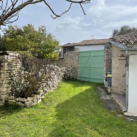 펜션 Chai Rethais En Pierres *