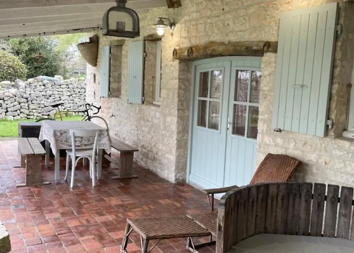 Chai Rethais En Pierres Holiday home *