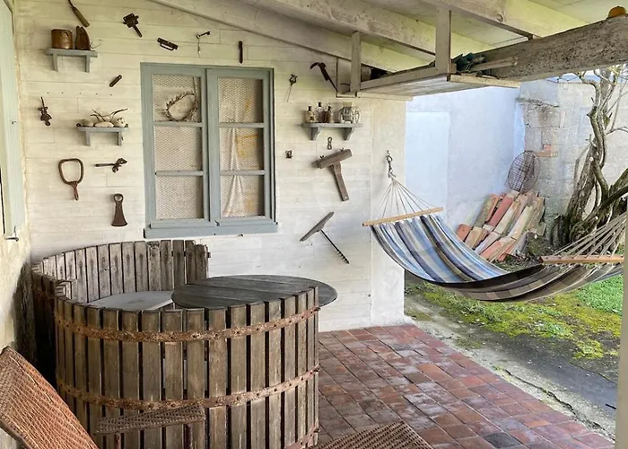 Chai Rethais En Pierres * Sainte-Marie-de-Re