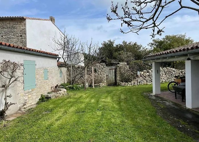 Holiday home Chai Rethais En Pierres *