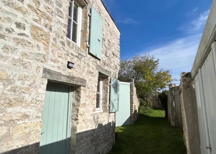 Chai Rethais En Pierres * Sainte-Marie-de-Re